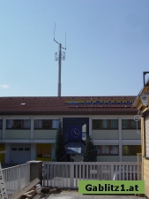 Handymast Gewerbehof neben der Gablitzer Volksschule bekommt zusätzliche UMTS-Antennen